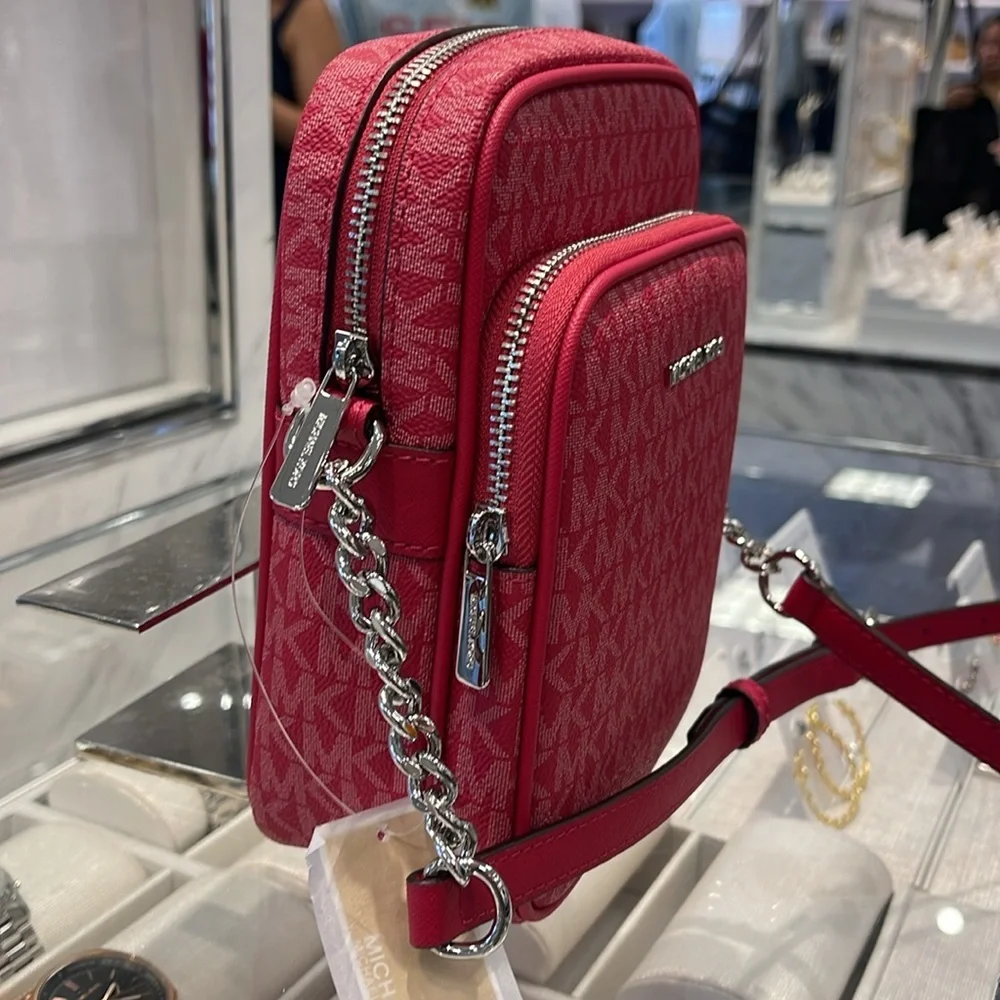MICHAEL KORS Jet Set Travel Md Signature Logo Crossbody Flight Bag DK RASPBERRY